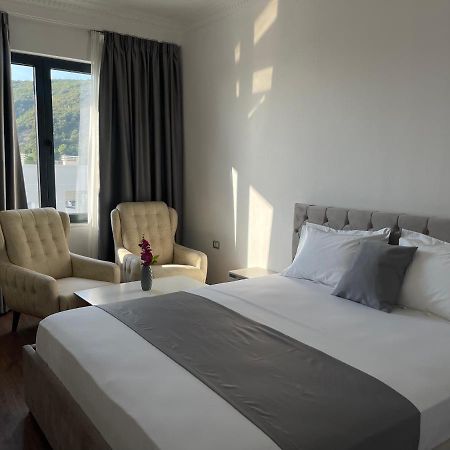 Migi Residence Durrës Eksteriør billede