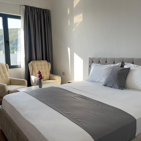 Migi Residence Durrës Eksteriør billede