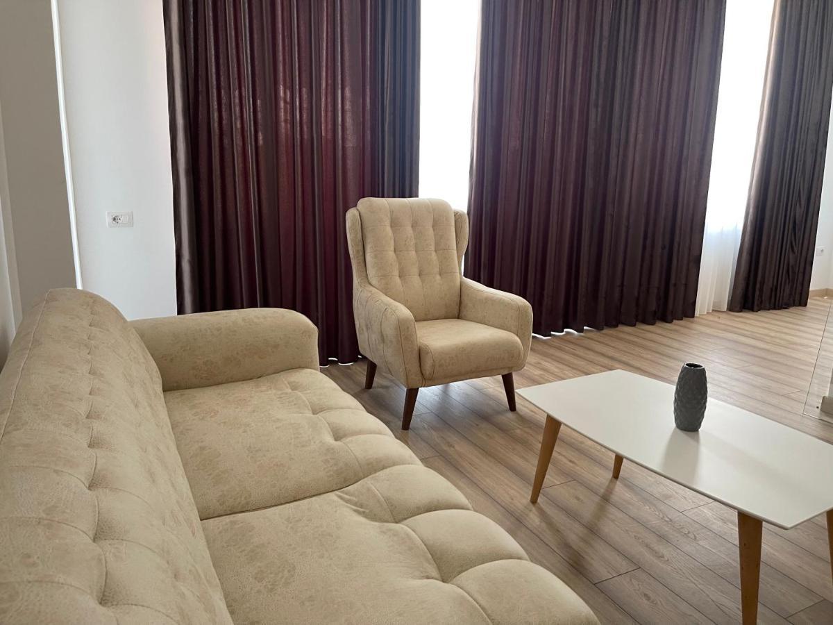Migi Residence Durrës Eksteriør billede